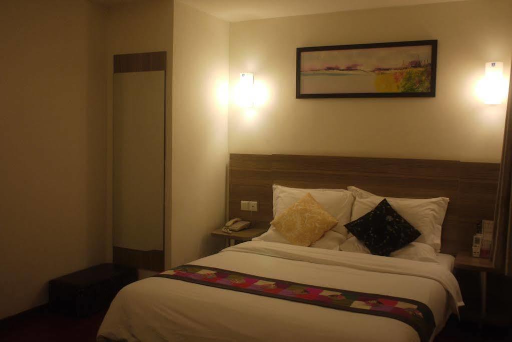 Revive House Hotel Guangzhou Shang Xia Jiu Εξωτερικό φωτογραφία