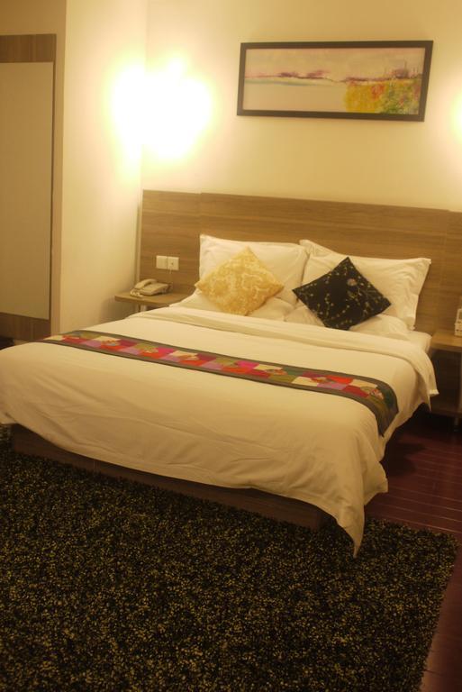 Revive House Hotel Guangzhou Shang Xia Jiu Δωμάτιο φωτογραφία