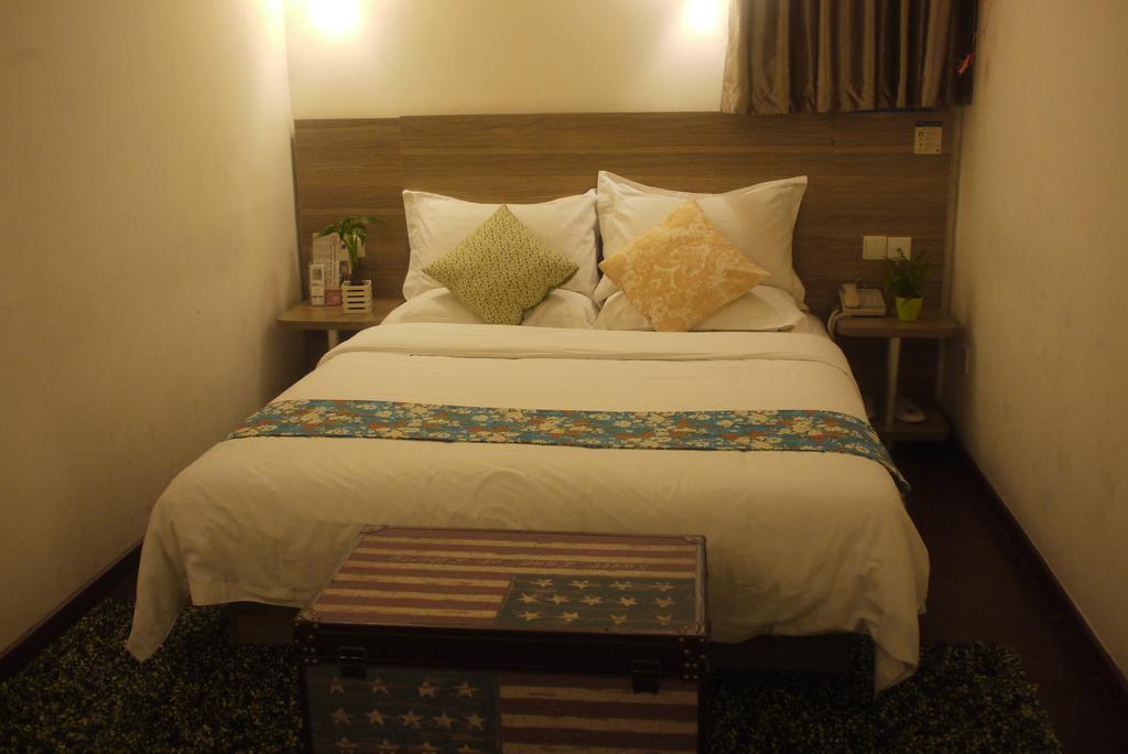 Revive House Hotel Guangzhou Shang Xia Jiu Δωμάτιο φωτογραφία